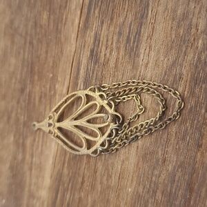 Hamsa ornate openwork‎ necklace pendant